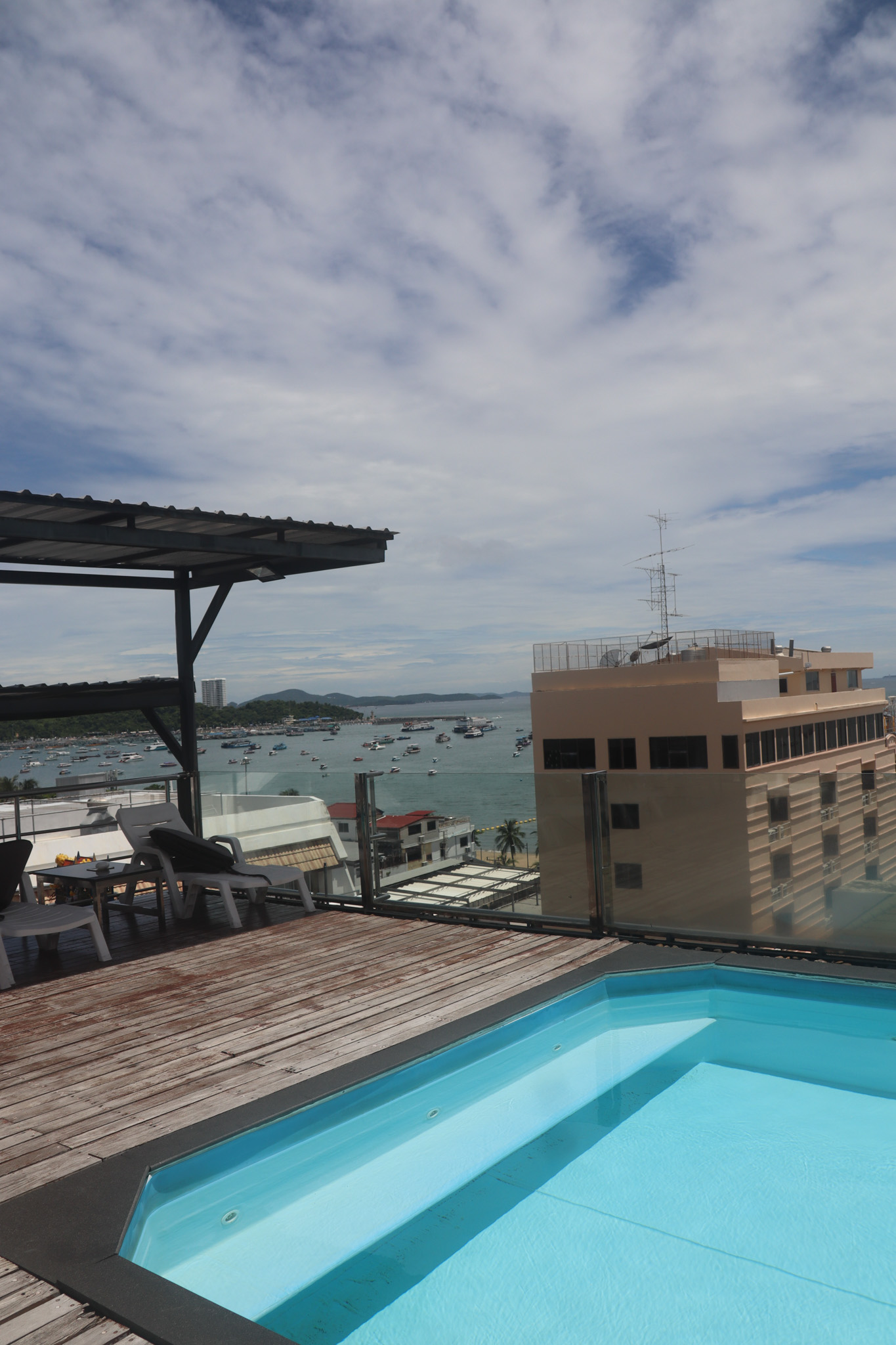 Swimming Pool Inn House Hotel